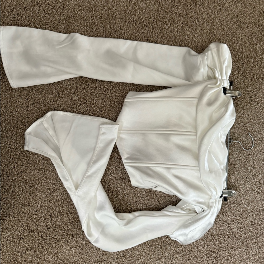 Meshki White Blouse with Long Sleeves and Soft Fabric